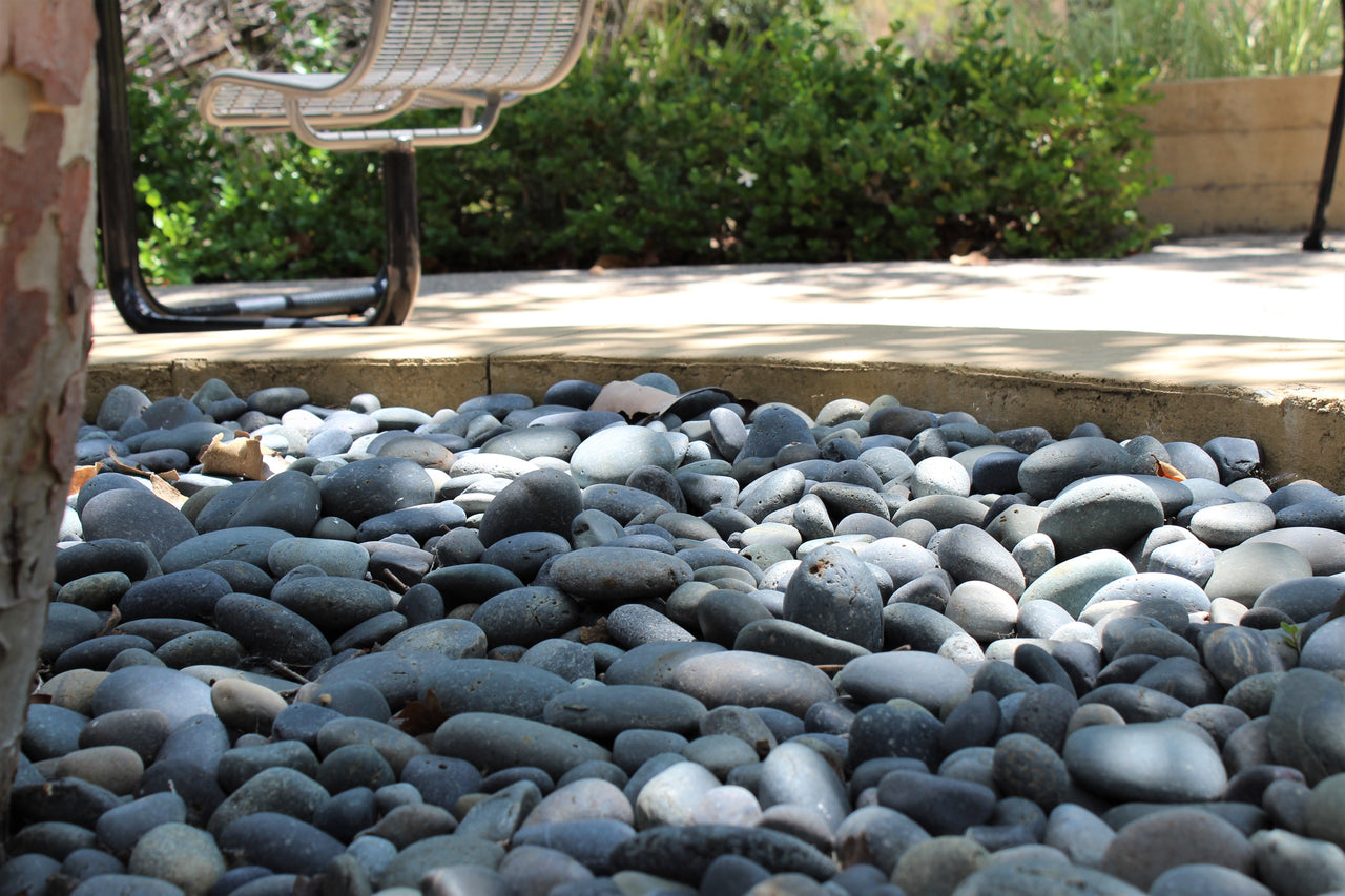 landscaping ideas with river rocks